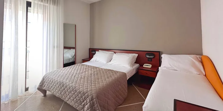 Dovolená v italském Rimini: 3* hotel jen 150 m od písečné pláže, snídaně, děti do 2,9 let zdarma