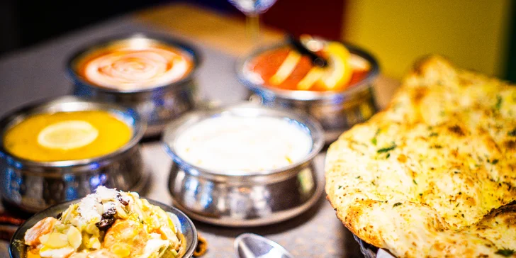 Indické menu pro 1 nebo 2 osoby: kuřecí, vege, jehněčí, krevety či hovězí