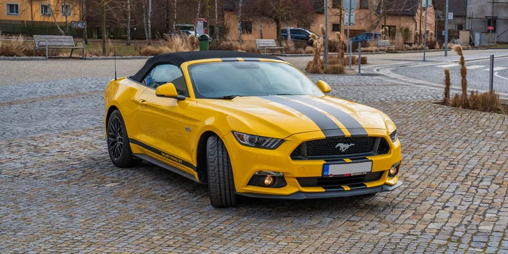 Léto může začít: Ford Mustang GT 5.0 V8 Cabrio 450 koní na 12 i 48 h