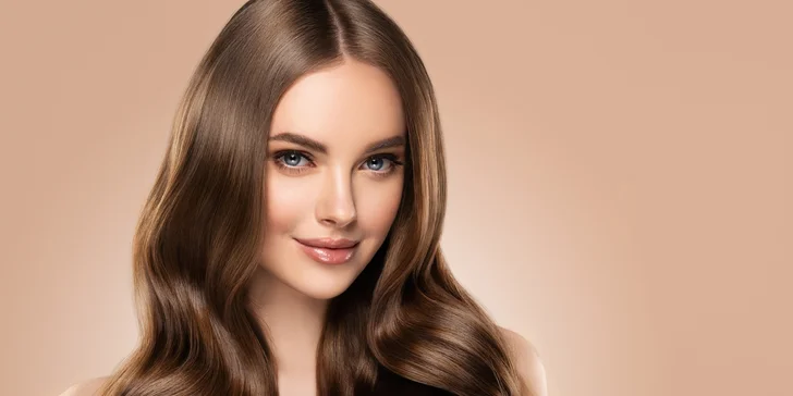 Čas na změnu: Dámský střih vč. regenerační masky i barvení