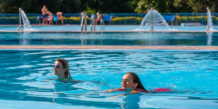Letní vstupy do termálního koupaliště Vincov les pro dospělého i celou rodinu