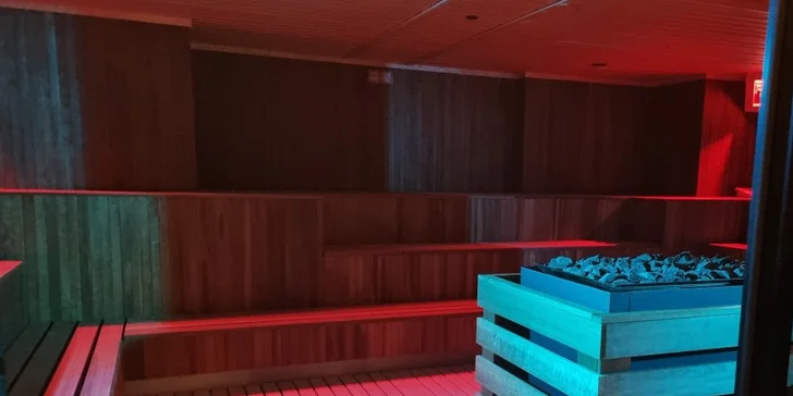 Pobyt kousek od centra Varšavy: možnost snídaní, vstup do wellness se saunami a bazénem