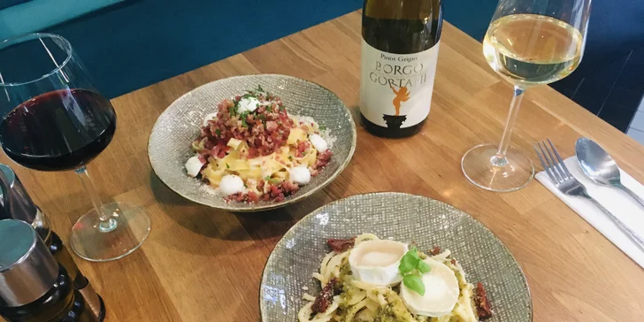 Pasta s nápojem dle výběru: vlastní výběr těstovin, omáčky i ingrediencí, voucher pro dva