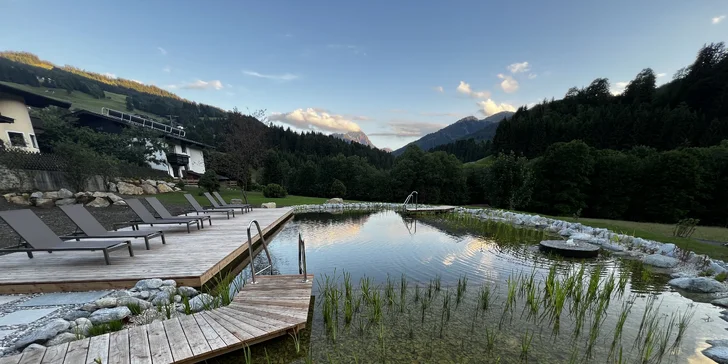 Tyrolsko a Kitzbühelské Alpy: snídaně či polopenze, wellness s jezírkem a 5 druhy saun