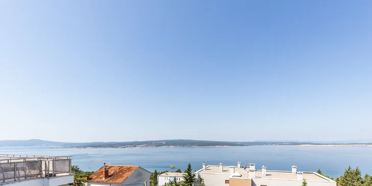 Příjemný hotel v Crikvenici až pro 6 osob: snídaně, 5 min. od moře