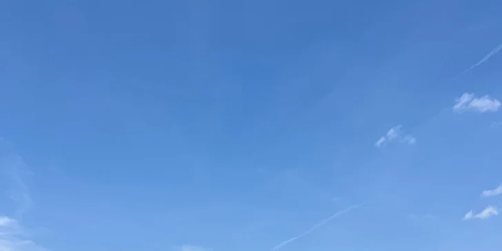 Vyjížďka na koni pro dospělé nebo na malém poníkovi pro děti