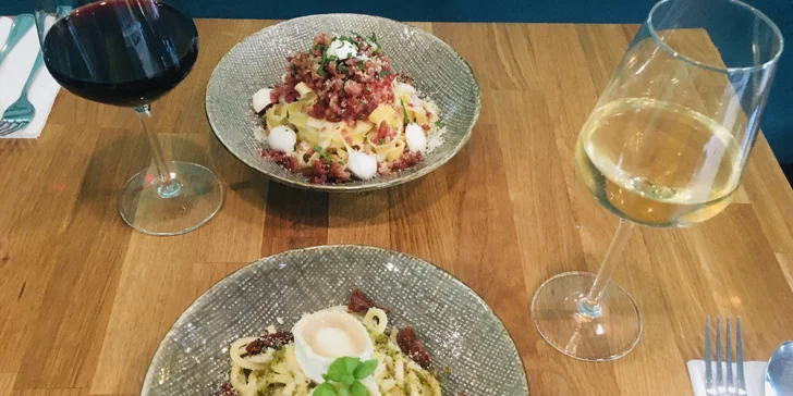 Pasta s nápojem dle výběru: vlastní výběr těstovin, omáčky i ingrediencí, voucher pro dva