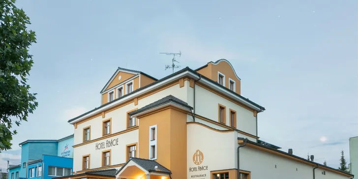 4* relax ve Valašském Meziříčí: snídaně nebo polopenze a neomezený wellness