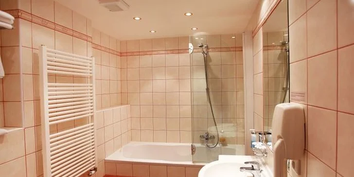 Vydatný relax v 4* hotelu pro dva v Třeboni