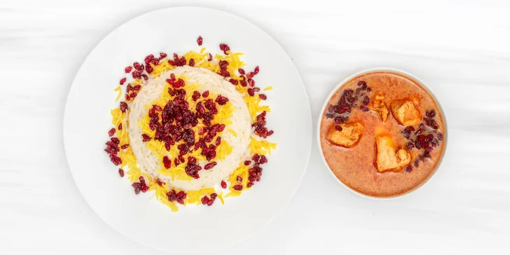 Originální perské menu s sebou pro 2 nebo 4 osoby: polévka, hlavní chod, salát i nápoj