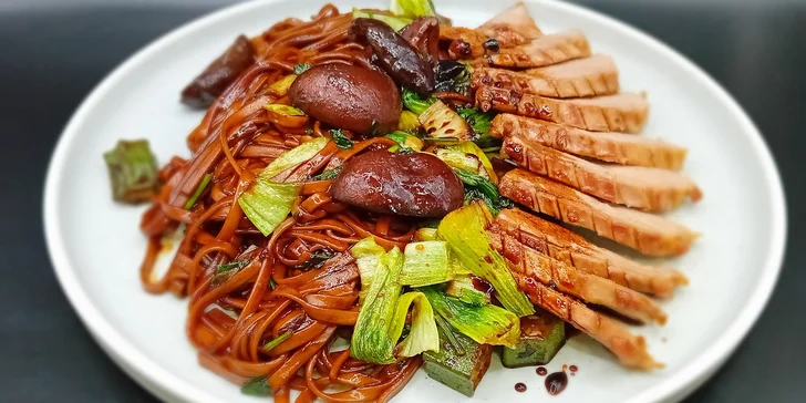 Letní menu podle výběru i vč. limonády a kávy nebo čaje v restauraci Letadlo pro 2, 3 nebo 4 osoby