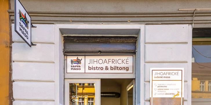 Jeden či dva smash jihoafrické burgery s hovězím, čedarem a domácí omáčkou v máslové bulce