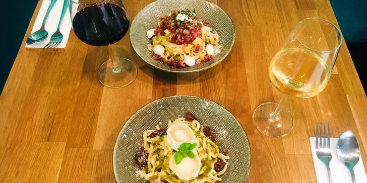 Pasta s nápojem dle výběru: vlastní výběr těstovin, omáčky i ingrediencí, voucher pro dva