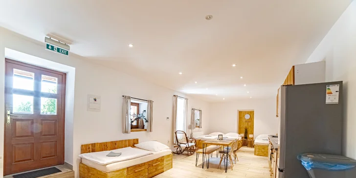 Apartmán nebo pokoj na farmě na západním Slovensku: zvířata, privátní wellness a snídaně