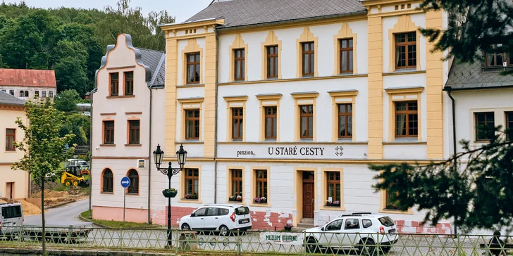 Pobyt v penzionu v Horním Slavkově 25 min. od Varů: výlety po CHKO Slavkovský les, možnost snídaní