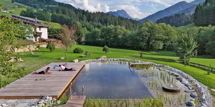Tyrolsko a Kitzbühelské Alpy: snídaně či polopenze, wellness s jezírkem a 5 druhy saun
