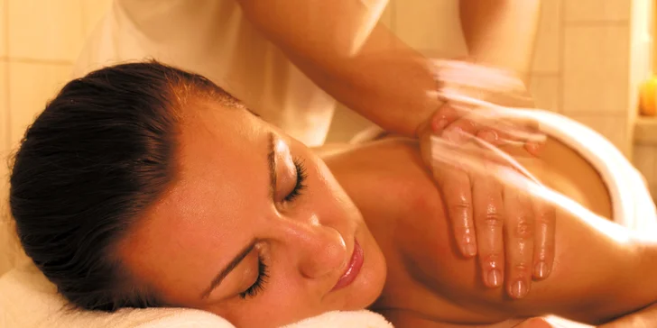 Pobyt ve 4* lázeňském hotelu v Piešťanech: polopenze, neomezené sauny a bazény i minerální koupel