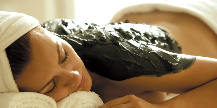 Pobyt v Lázních Smrdáky s polopenzí, procedurou a lahví vína