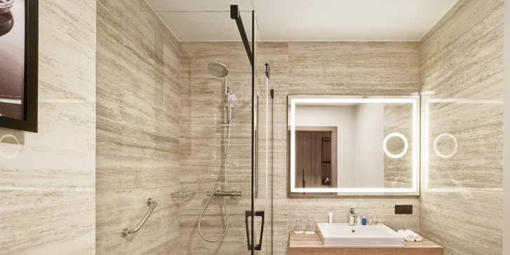 Luxusní 5* resort u Mazurských jezer: obří aquapark se saunami, polopenze i možnost spa procedur