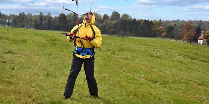 Adrenalinová jízda s drakem: kurzy landkitingu pro začátečníky i pokročilé