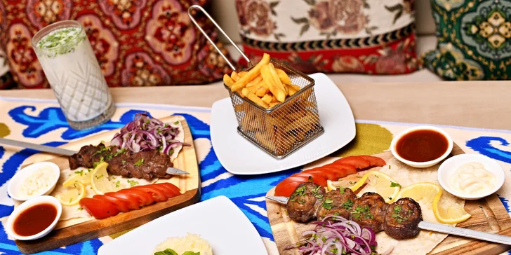 Otevřené vouchery na 1 000 až 2 000 Kč do autentické uzbecké restaurace