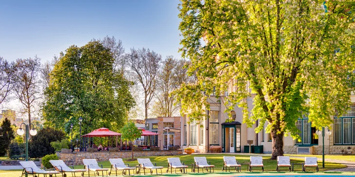 Pobyt s polopenzí, neomezeným wellness a procedurou v 5* hotelu Thermia Palace v Piešťanech