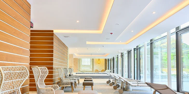 Pobyt s polopenzí, neomezeným wellness a procedurou v 5* hotelu Thermia Palace v Piešťanech