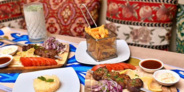 Otevřené vouchery na 1 000 až 2 000 Kč do autentické uzbecké restaurace