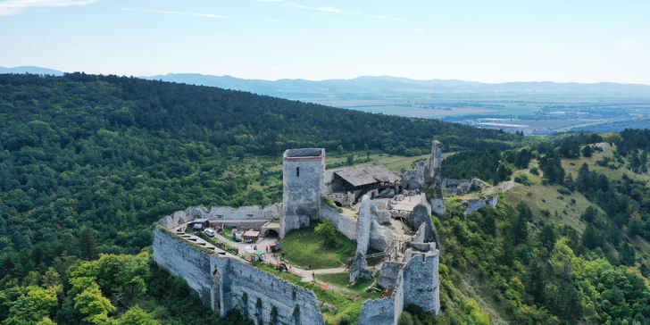 Pobyt s polopenzí, neomezeným wellness a procedurou v 5* hotelu Thermia Palace v Piešťanech
