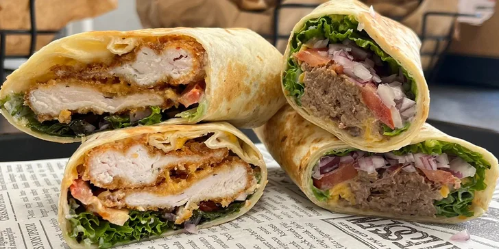 Zarolovaná dobrota: kuřecí nebo hovězí tortilla pro 1 osobu