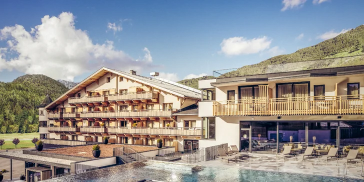 4* dovolená v Tyrolsku: polopenze plus, neomezeně wellness, v létě karta výhod v ceně