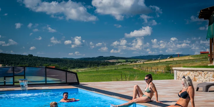 Pohoda na ranči v České Sibiři: jídlo, privátní wellness, ochutnávka specialit i projížďka na čtyřkolce