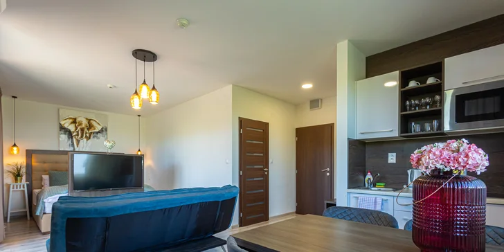 Relax s kouzlem Mrtvého moře: apartmány s terasou v těsné blízkosti Římských lázní i termálů