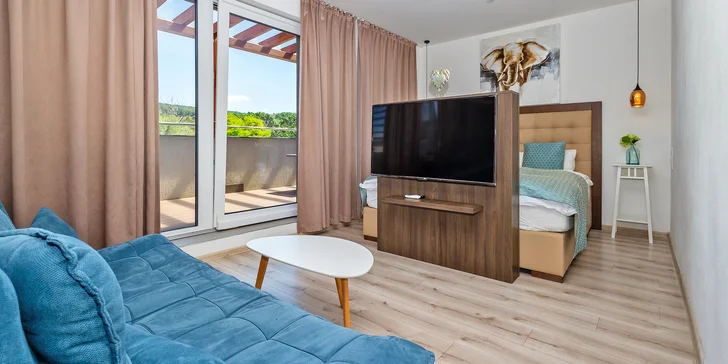 Relax s kouzlem Mrtvého moře: apartmány s terasou v těsné blízkosti Římských lázní i termálů