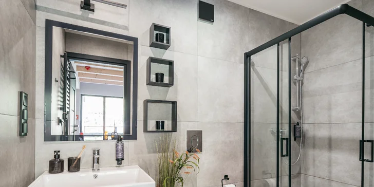 Viselská laguna: moderní domky a apartmány se snídaní a saunou, lanový park, v létě bazén