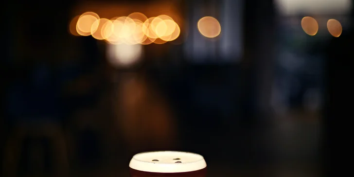 All you can drink v hotelu Innside v cetru Prahy: neomezená konzumace vybraných koktejlů pro dva