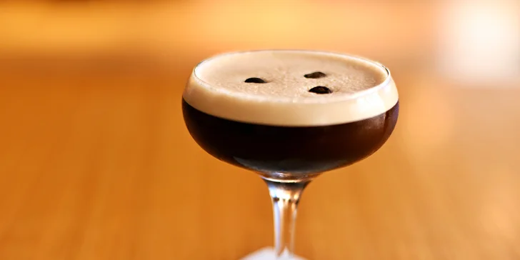 All you can drink v hotelu Innside v cetru Prahy: neomezená konzumace vybraných koktejlů pro dva