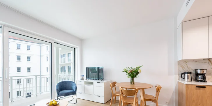 Moderní apartmány přímo u Baltského moře pro pár i rodinu: snídaně i wellness