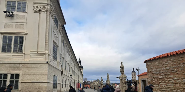 Odhalte vraždu v Kutné Hoře: venkovní úniková hra až pro 8 hráčů