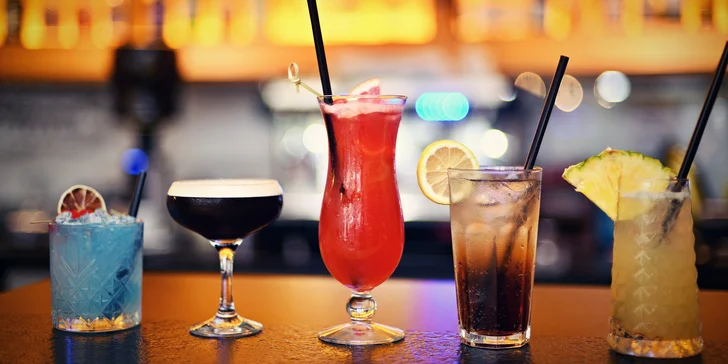 All you can drink v hotelu Innside v cetru Prahy: neomezená konzumace vybraných koktejlů pro dva