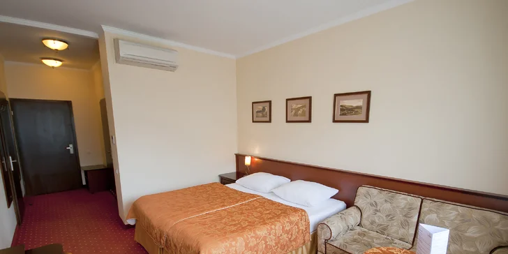 Pobyt u lázeňského města Muszyna: hotel s vlastním aquaparkem, snídaně nebo polopenze