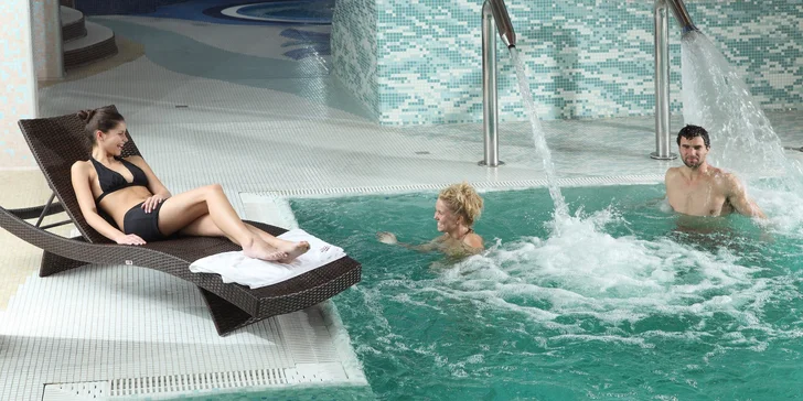 Pobyt u lázeňského města Muszyna: hotel s vlastním aquaparkem, snídaně nebo polopenze