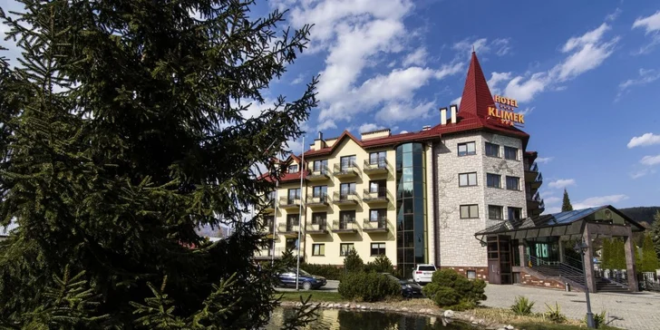 Pobyt u lázeňského města Muszyna: hotel s vlastním aquaparkem, snídaně nebo polopenze