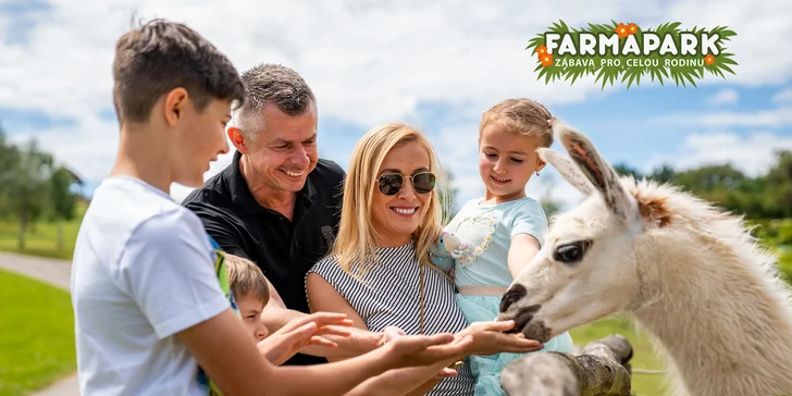 Celodenní vstup do Farmaparku včetně všech atrakcí a kyblík krmení nebo plyšák