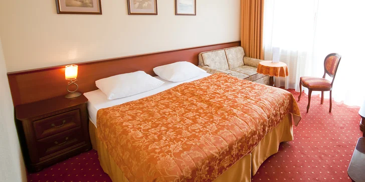 Pobyt u lázeňského města Muszyna: hotel s vlastním aquaparkem, snídaně nebo polopenze