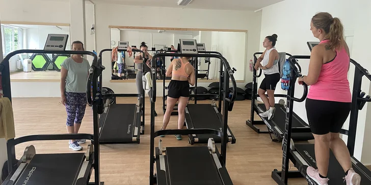 1 vstup nebo permanentka na 10 lekcí zumby, pilates, jógy, HIIT a dalších