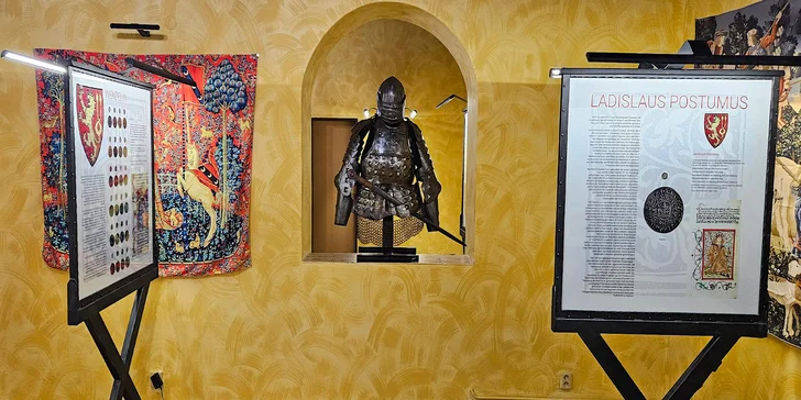 Vstup do Muzea numismatiky v Chebu pro jednotlivce či skupiny i vlastnoruční ražba grošů