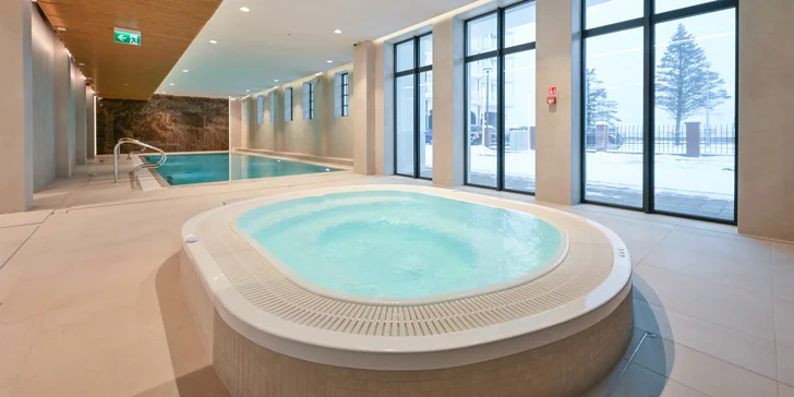 Moderní apartmány přímo u Baltského moře pro pár i rodinu: snídaně i wellness