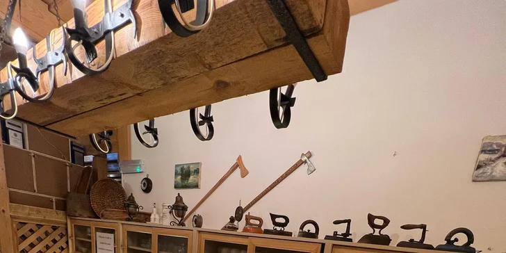 Pohoda v Beskydech přímo pod Lysou horou: snídaně nebo polopenze i vstup na bowling