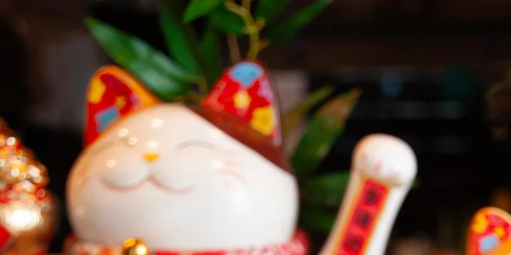 Sushi sety s klasickými i speciálními rolkami: 14–47 maki, nigiri, sashimi i uramaki